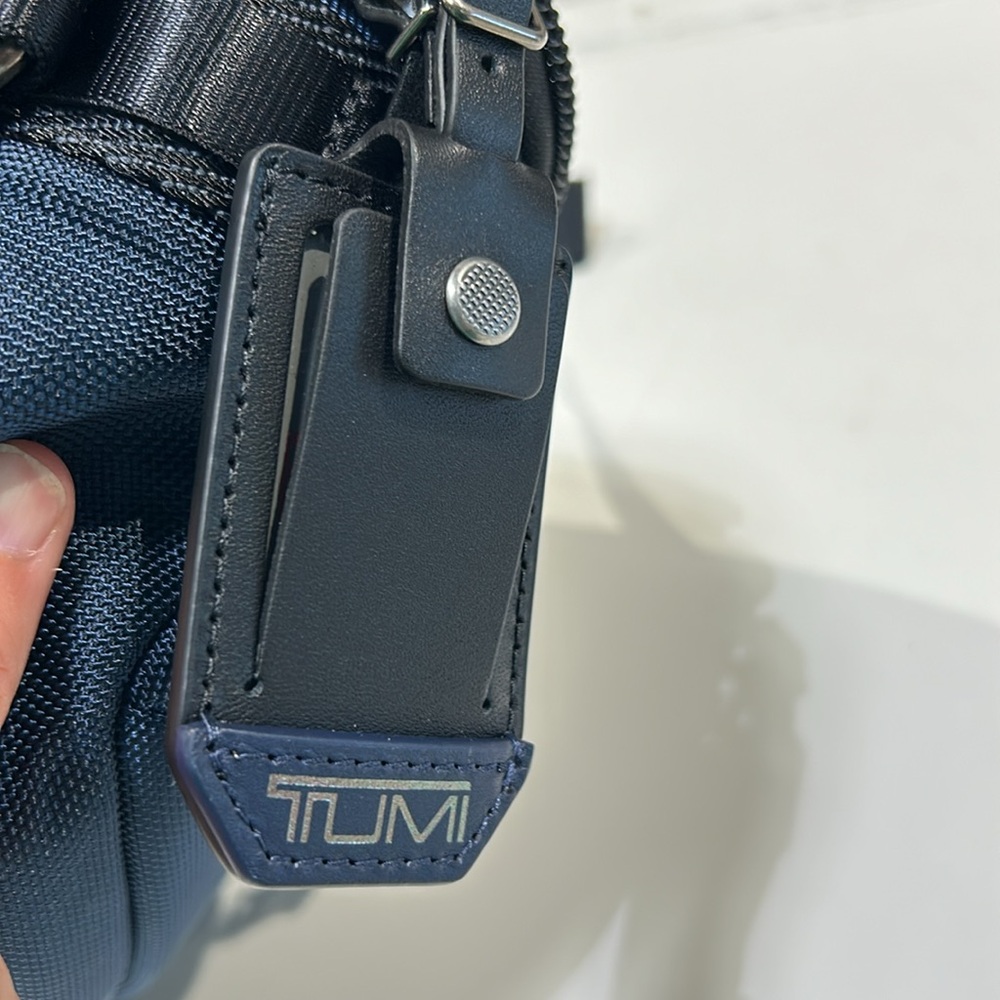NWT Tumi Sling Alpha Bravo Collection - Picture 11 of 11